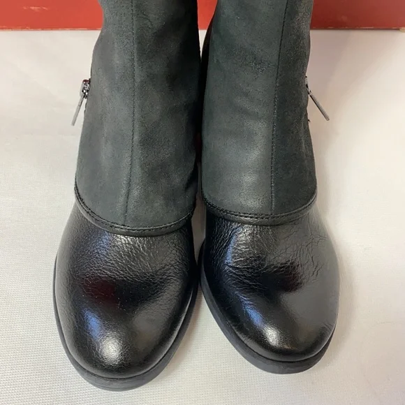 Donald J. Pliner Devi7 tall black leather boots 6 - Picture 5 of 10